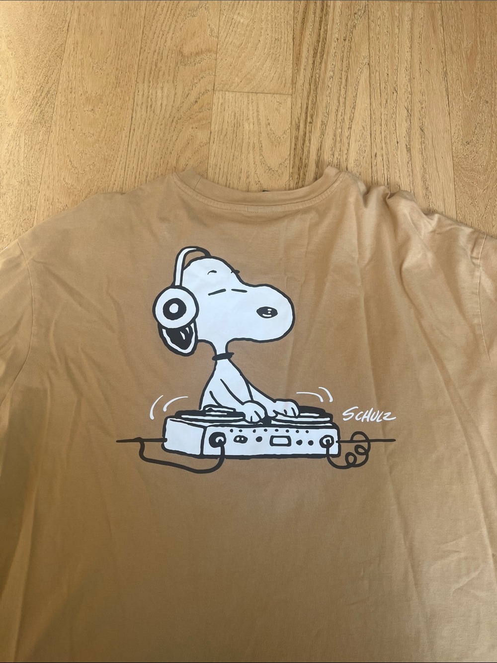 Peanuts Records Tan Long-Sleeve Tee with White Sleeve Logo - Picture 4 of 4